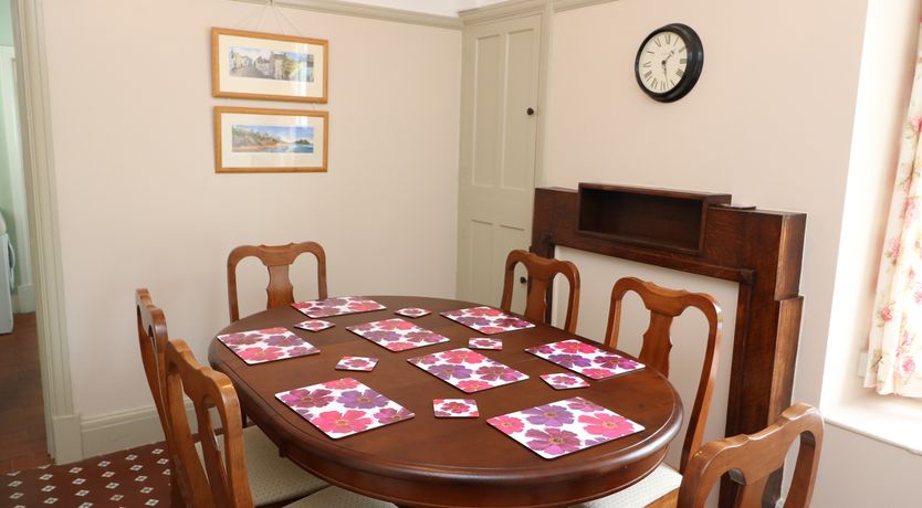 Photo of White Thorns