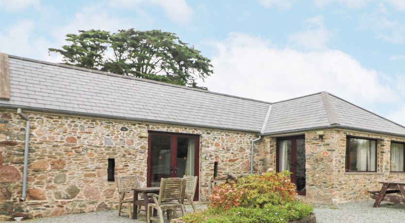 Photo of Swallow's Nest