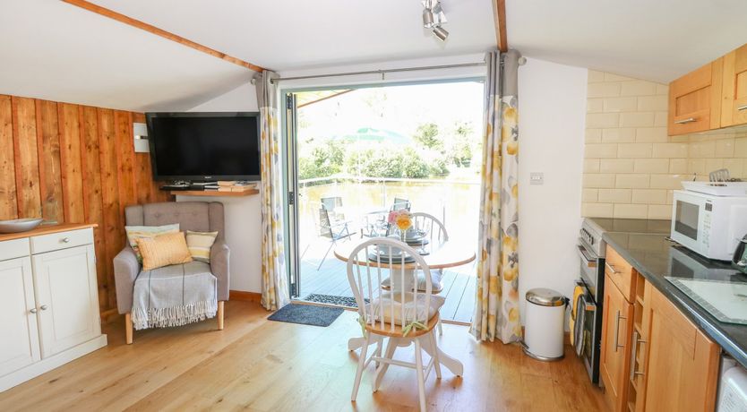 Photo of Lakeside Lodge