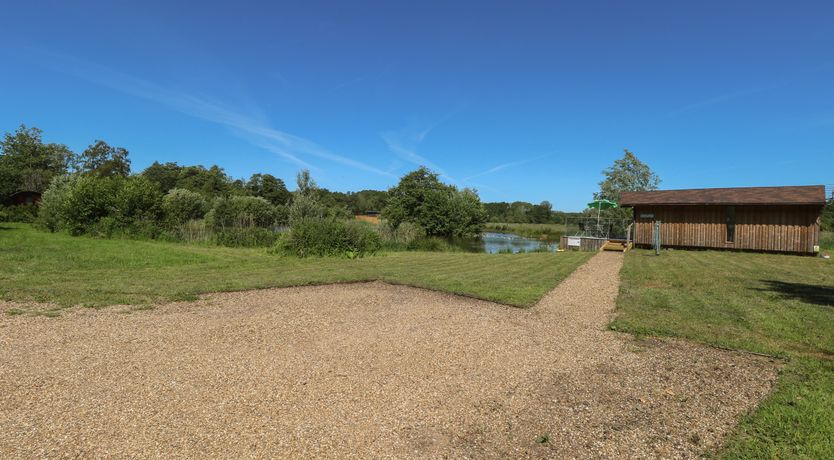 Photo of Lakeside Lodge
