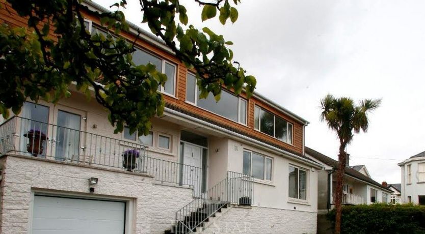 Photo of Villa By The Sea