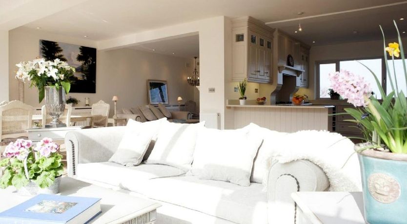 Photo of Villa By The Sea