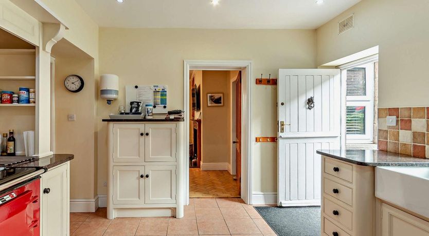 Photo of 4 Bed in Matlock