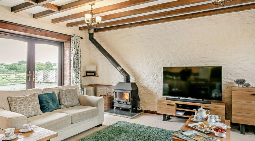 Photo of 3 Bed in Newton Abbot