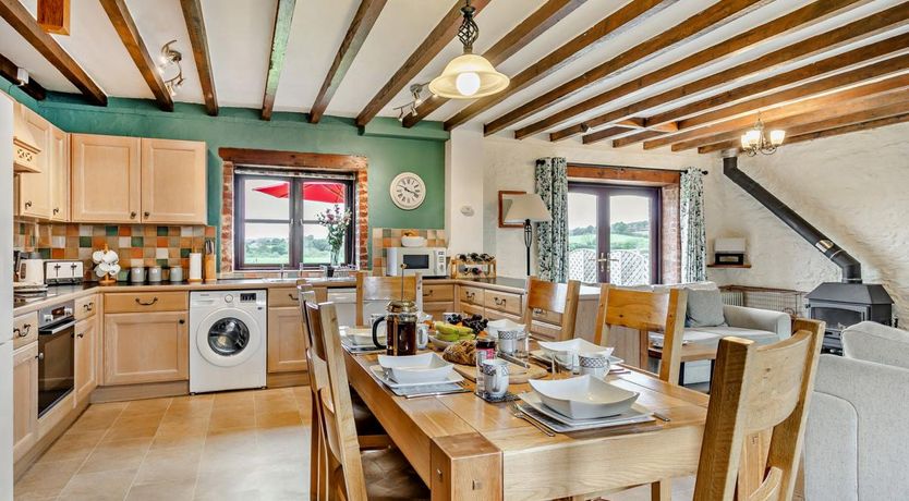 Photo of 3 Bed in Ipplepen