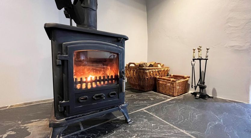 Photo of 4 Bed in Capel Garmon