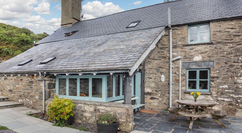 Photo of 4 Bed in Llanrwst