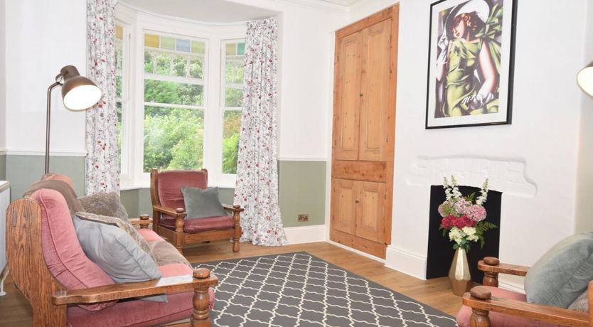 Photo of 6 Bed in Combe Martin