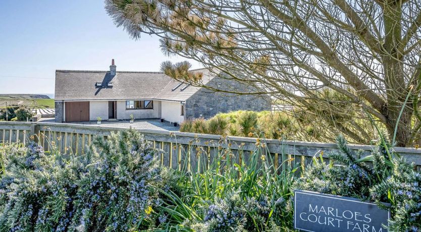 Photo of 3 Bed in Marloes