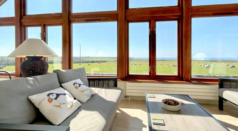 Photo of 3 Bed in Marloes