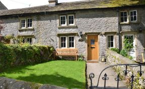 Photo of Cottage in Derbyshire