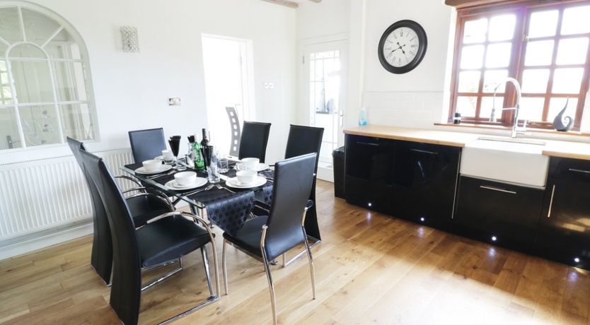 Photo of Hillview Cottage