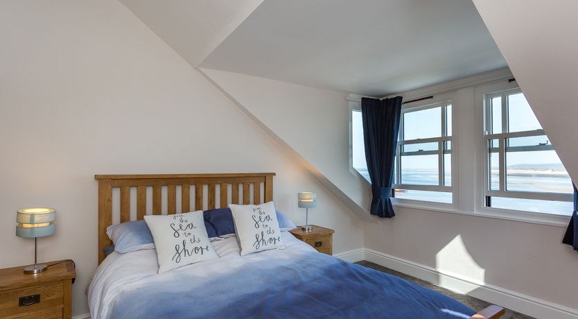 Photo of The Crab Shell