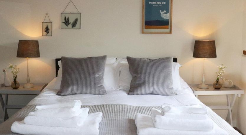 Photo of 3 Bed in Bovey Tracey