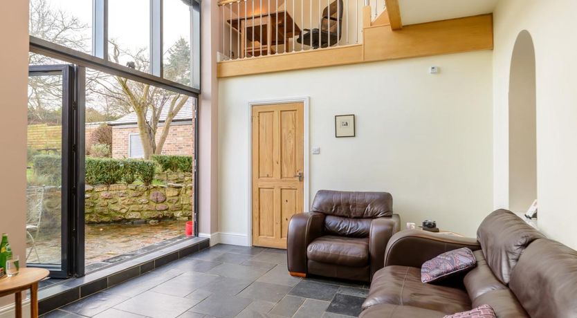 Photo of 6 Bed in Richmond