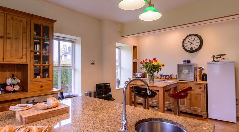 Photo of 6 Bed in Catterick