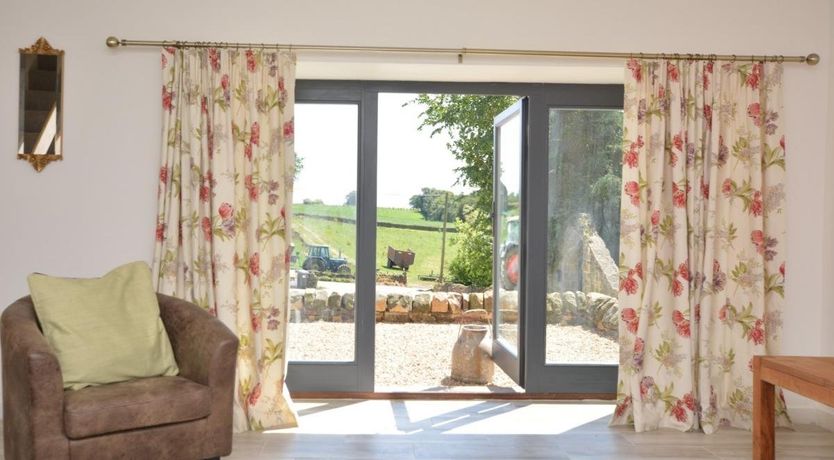 Photo of 2 Bed in Tansley