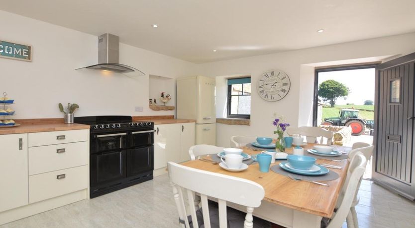 Photo of 2 Bed in Tansley