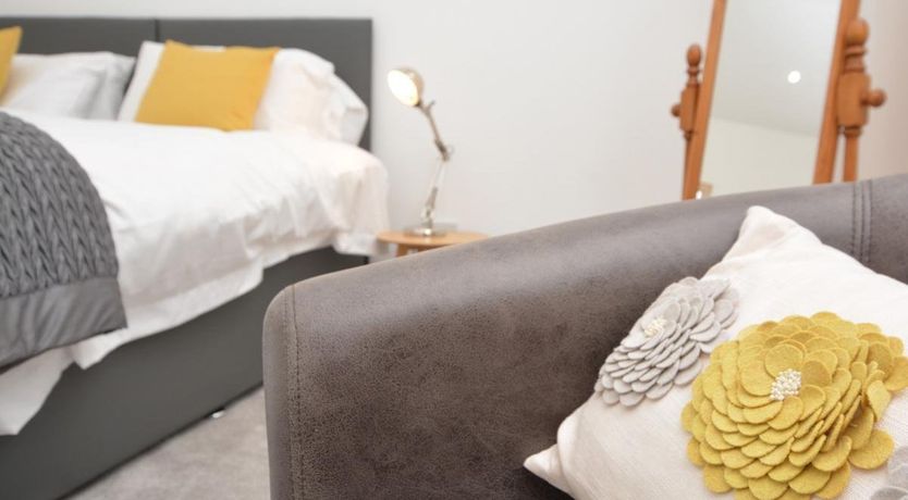 Photo of 2 Bed in Tansley