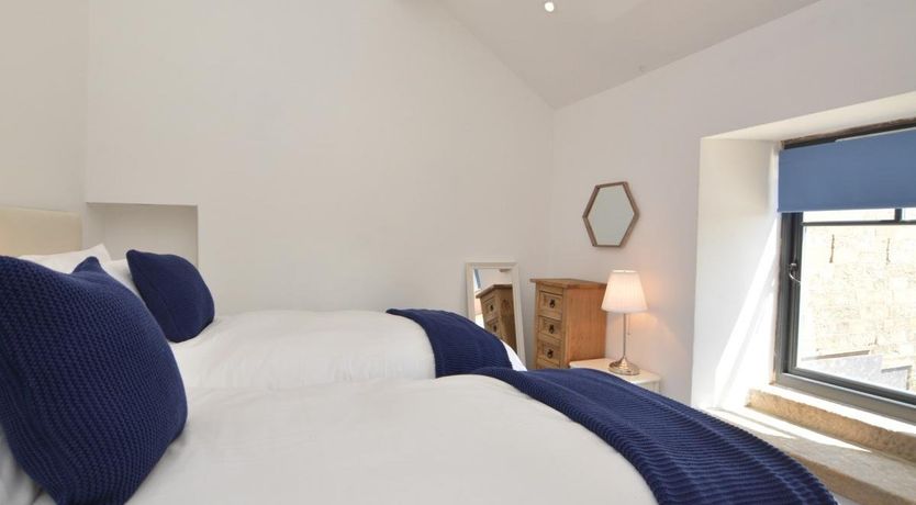 Photo of 2 Bed in Tansley