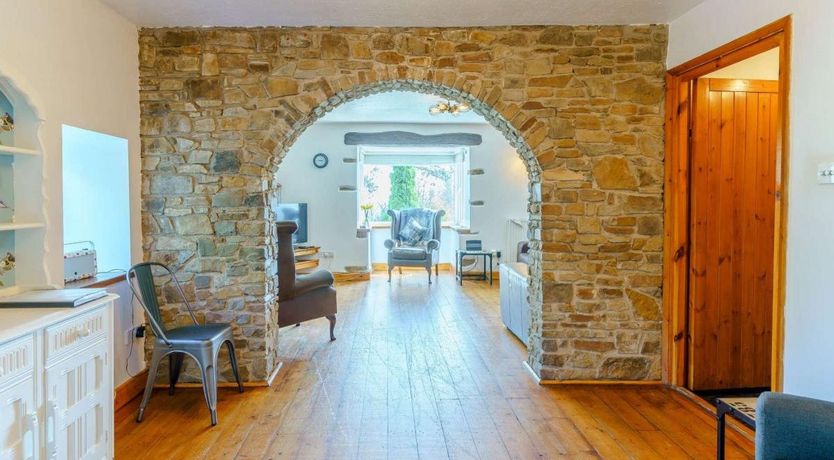 Photo of 4 Bed in Saundersfoot