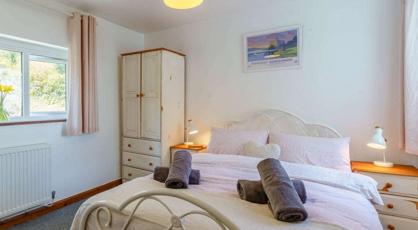 Photo of 4 Bed in Saundersfoot