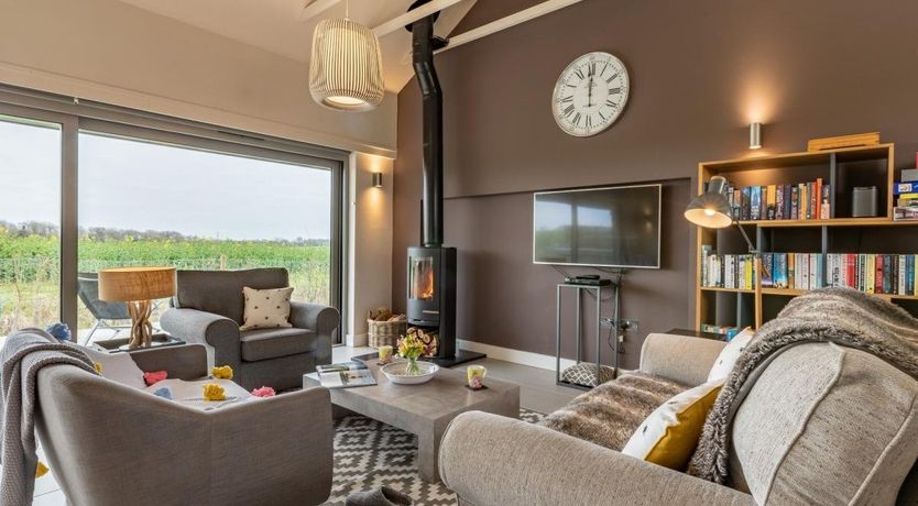 Photo of 2 Bed in Burgate