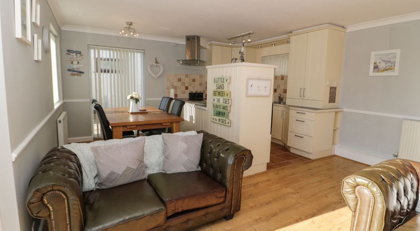 Photo of Beach House (Ty Traeth)