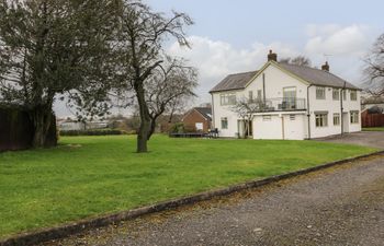 Strelley Court Farm Holiday Cottage