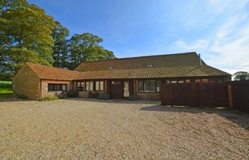 Bixes Barn Holiday Cottage