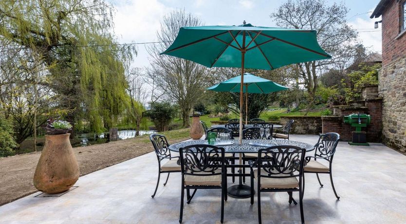 Photo of 4 Bed in Ludlow