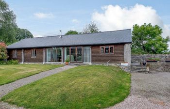 Barn in Mid Wales Holiday Cottage