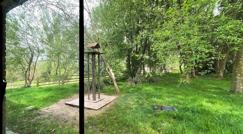 Photo of 1 Bed in Coreley