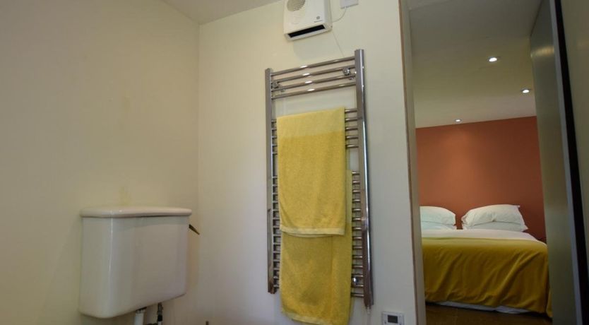 Photo of 1 Bed in Coreley