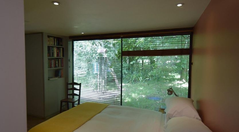 Photo of 1 Bed in Coreley