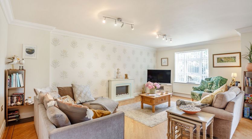 Photo of 8 Tywod Arian