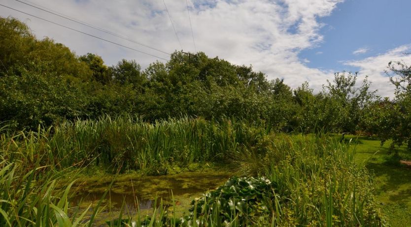 Photo of 1 Bed in Outhill