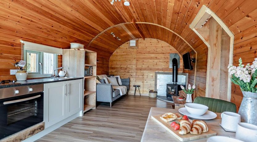 Photo of 1 Bed in Cadeleigh