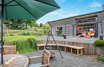 Log Cabin in Mid Wales Holiday Cottage