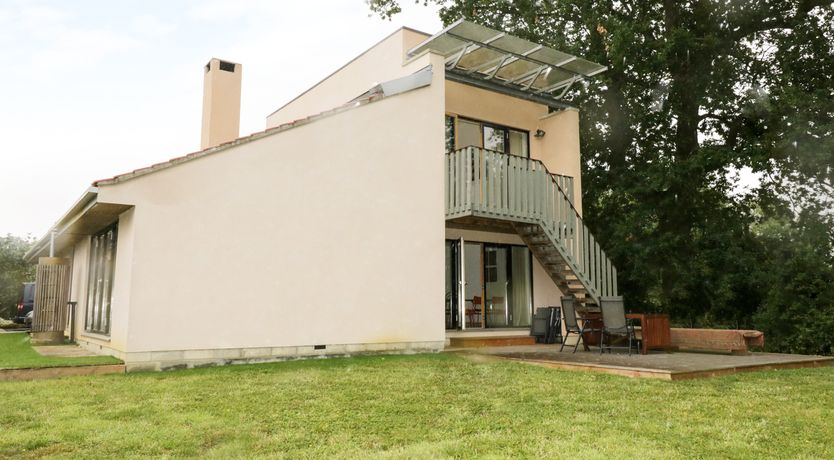 Photo of Frater House