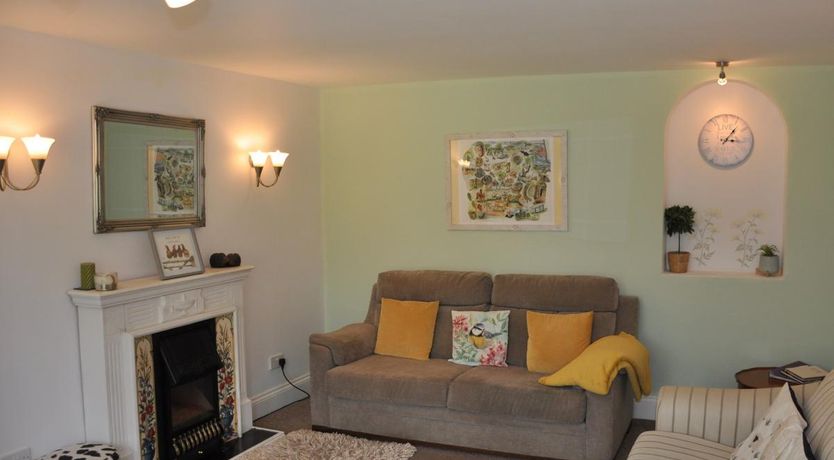 Photo of 2 Bed in South Knighton