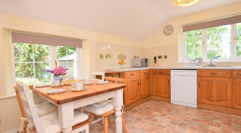 Photo of 2 Bed in South Knighton