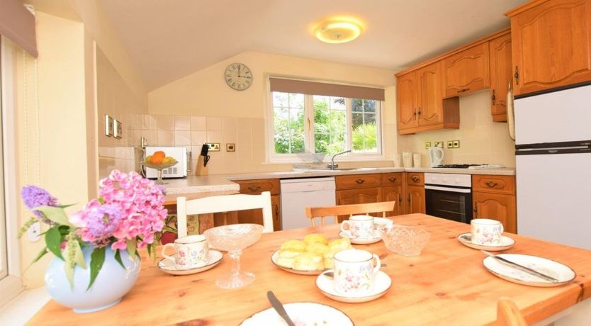 Photo of 2 Bed in South Knighton