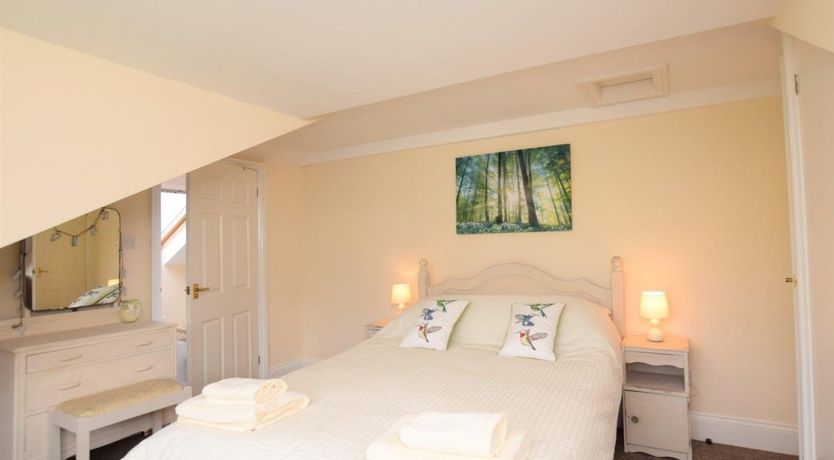 Photo of 2 Bed in South Knighton