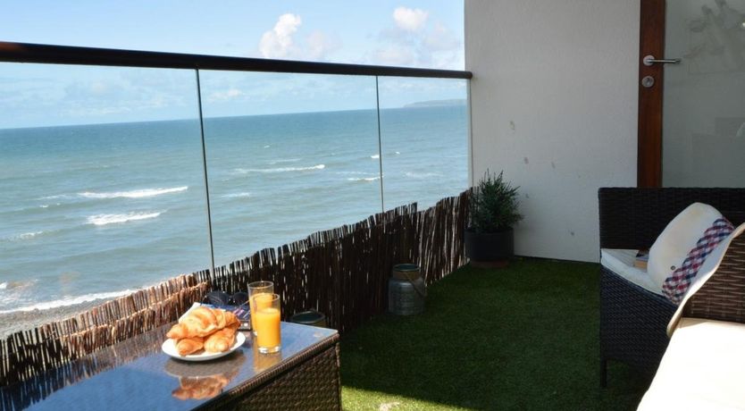 Photo of 2 Bed in Westward Ho