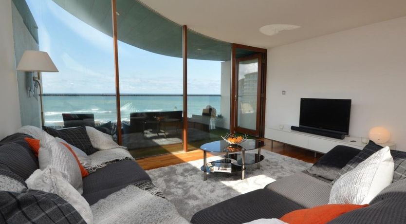 Photo of 2 Bed in Westward Ho
