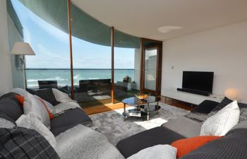 2 Bed in Westward Ho Apartment