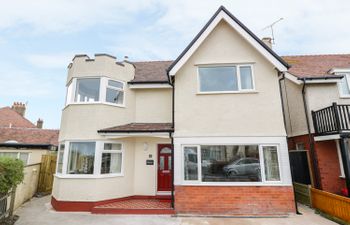 Roma Holiday Cottage