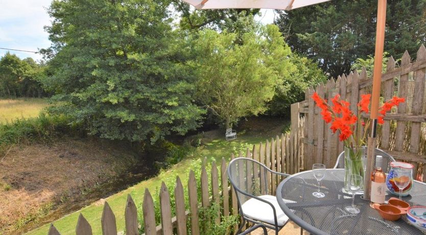 Photo of 2 Bed in Chetnole