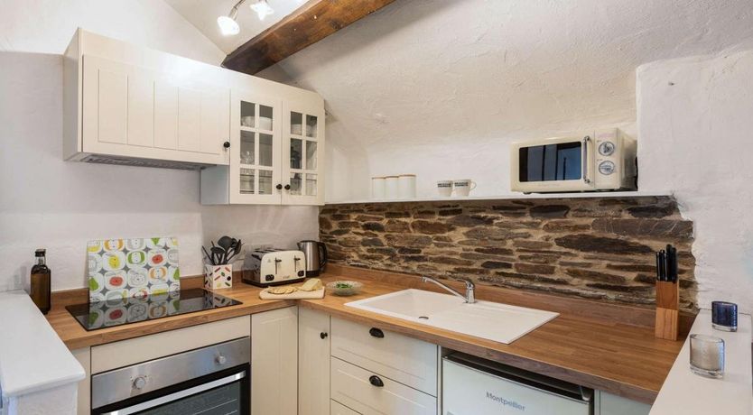 Photo of 1 Bed in Yelverton